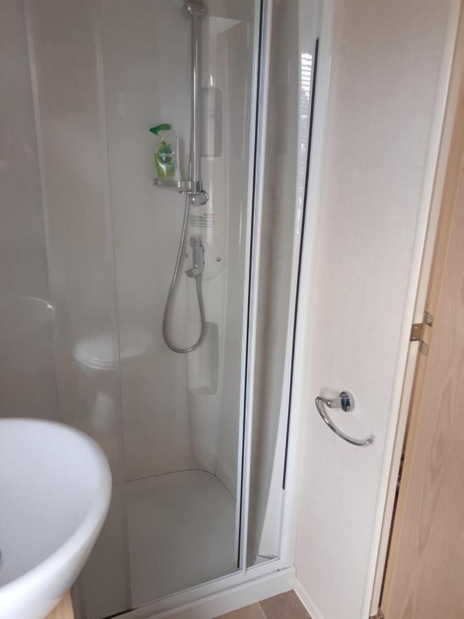 Rick'S Retreat Static Caravan Near The Beach With Free Wifi Lossiemouth Bagian luar foto