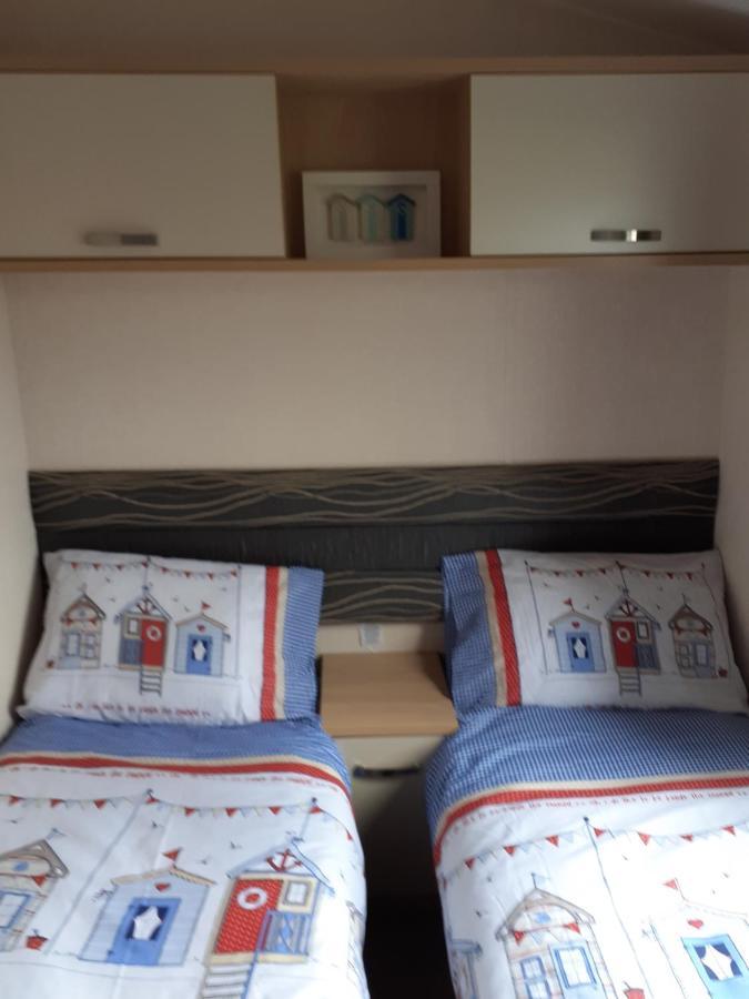 Rick'S Retreat Static Caravan Near The Beach With Free Wifi Lossiemouth Bagian luar foto