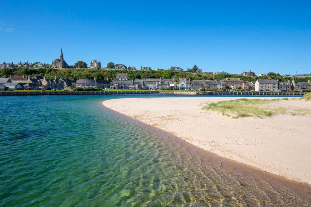 Rick'S Retreat Static Caravan Near The Beach With Free Wifi Lossiemouth Bagian luar foto