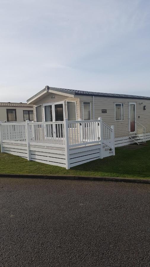 Rick'S Retreat Static Caravan Near The Beach With Free Wifi Lossiemouth Bagian luar foto