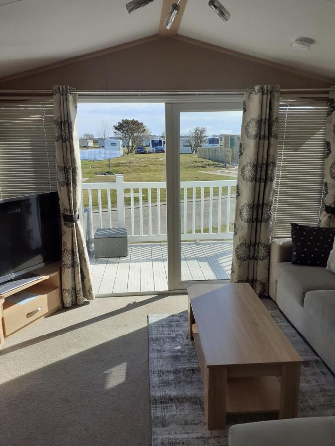 Rick'S Retreat Static Caravan Near The Beach With Free Wifi Lossiemouth Bagian luar foto