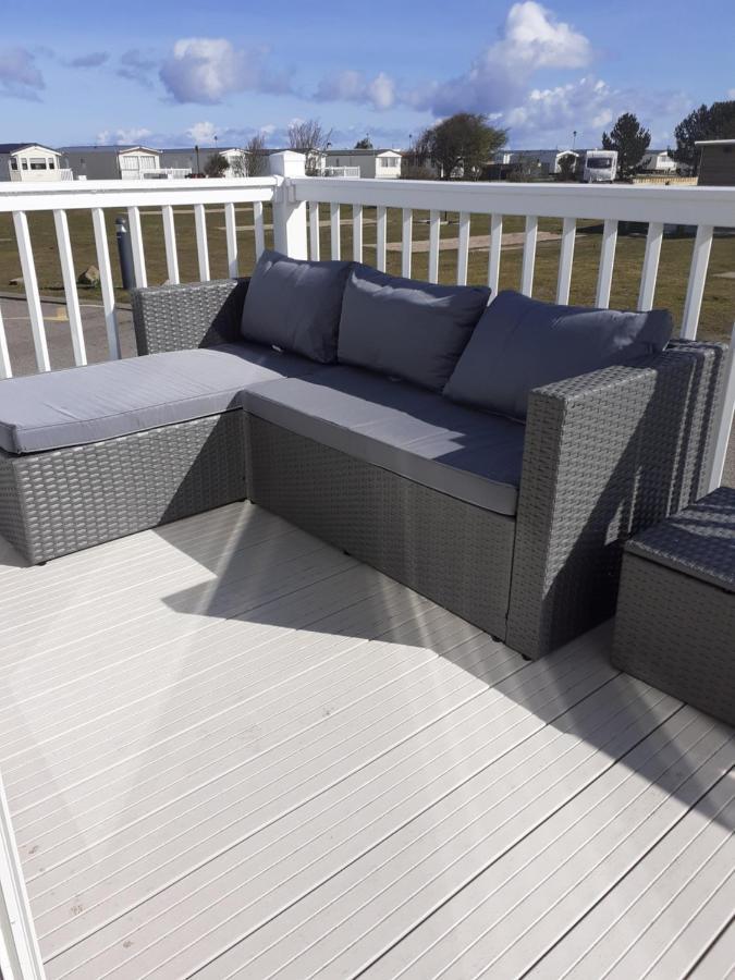 Rick'S Retreat Static Caravan Near The Beach With Free Wifi Lossiemouth Bagian luar foto